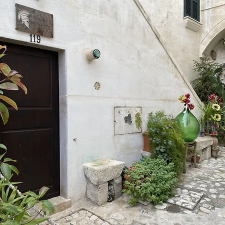 Hoplites فندق 3*